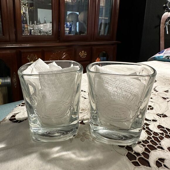 Jack Daniel’s Whiskey Glasses Set of 2 Old No 7 Brand Embossed - Picture 2 of 5